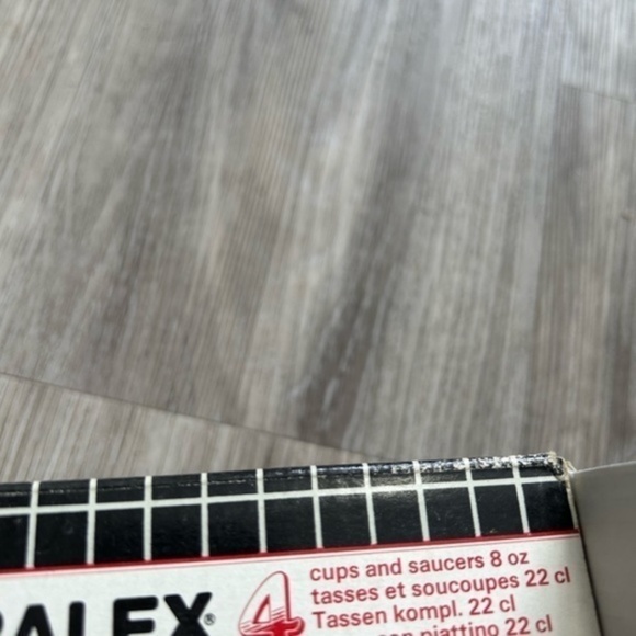 Vintage retro 1970’s DURALEX  glass cups and saucers. 4 sets in box. France. - Picture 4 of 5